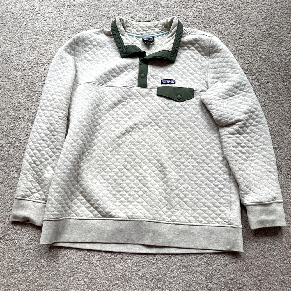 Quilted Cream & Green Patagonia Pullover XL